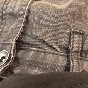 Meet your Posher, Johan